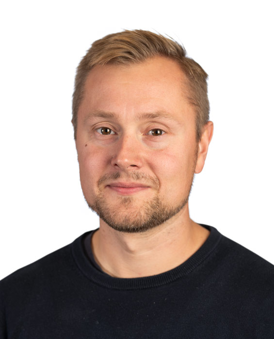 Säljare – Kontakta mig om nytillverkade cisterner, containertankar, pump- och registreringssystem m m. 0705-47 07 07 Maila Sebastian